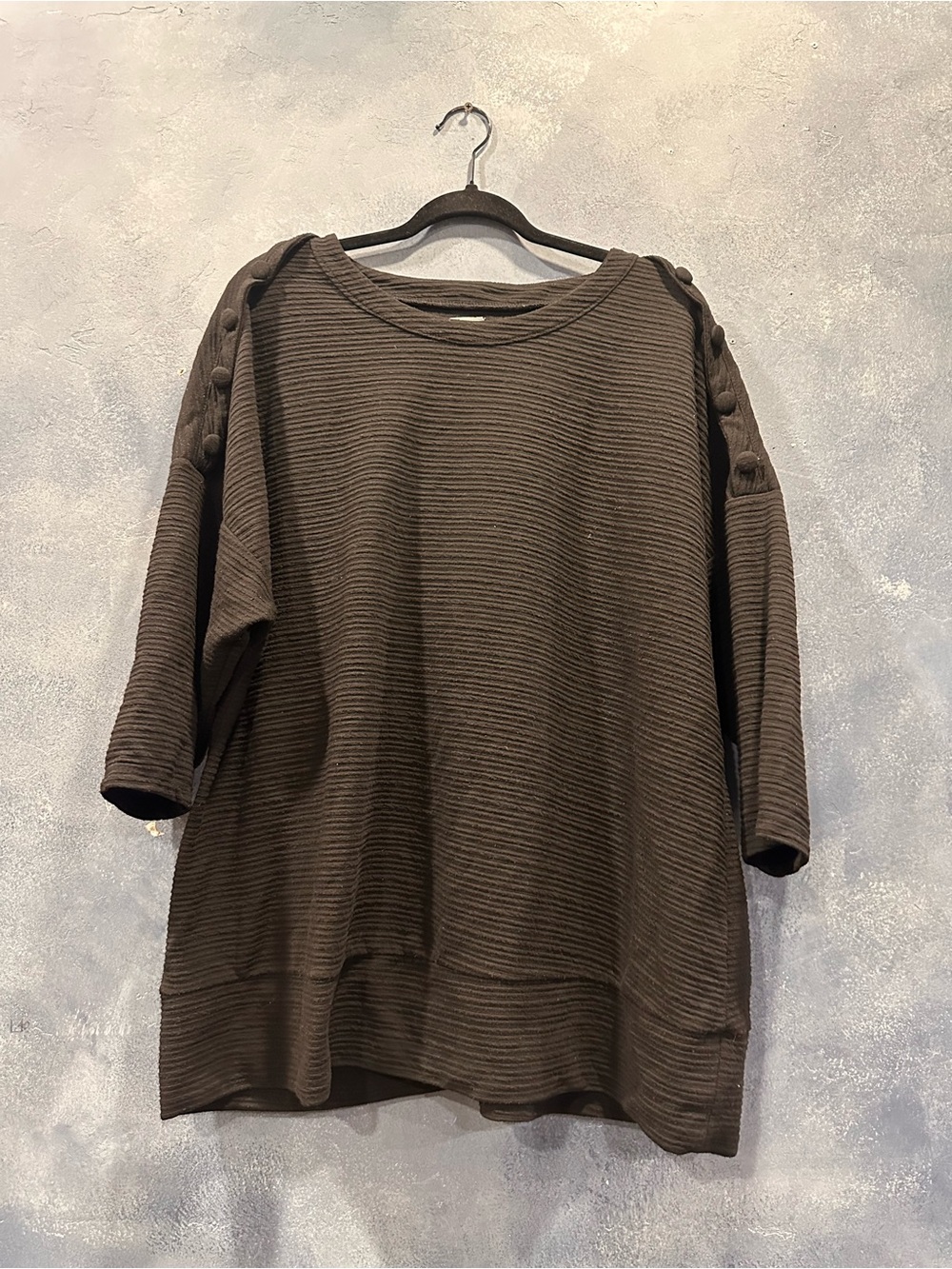 New York Laundry Brown Waffle-Knit Button-Shoulder Tunic